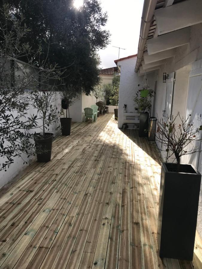 Chambres D'Hotes Les Oliviers - Marignane Exterior foto